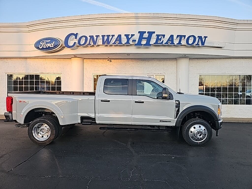 2026 Ford F-450 Super Duty XL Crew Cab LB DRW 4WD