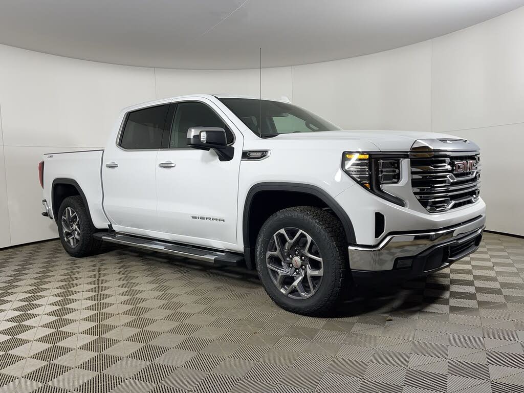 GMC Sierra 1500 SLT Crew Cab 4WD 2026
