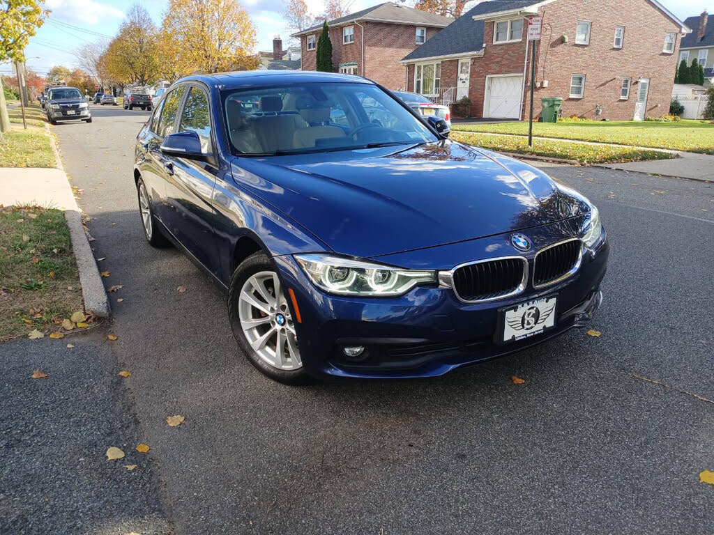 2018 BMW 3 Series 320i xDrive Sedan AWD
