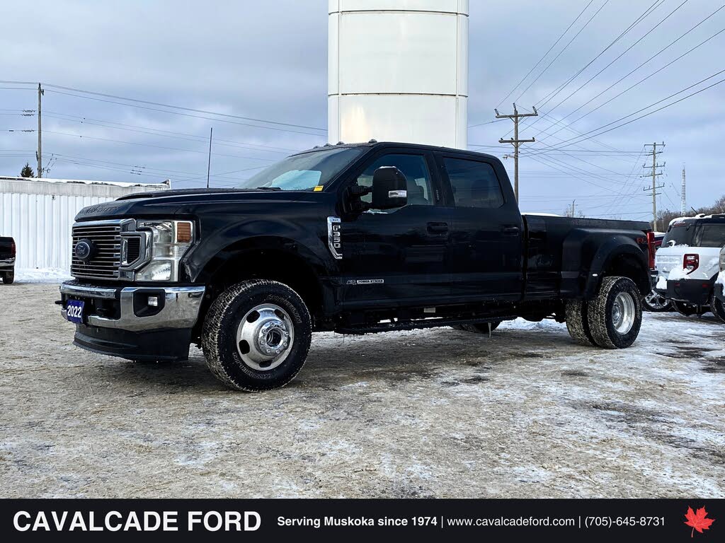 2022 Ford F-350 Super Duty XLT Crew Cab LB DRW 4WD