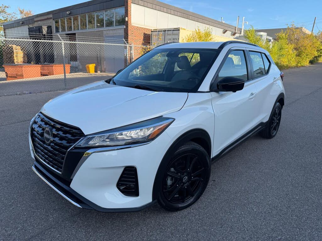 2024 Nissan Kicks SR FWD