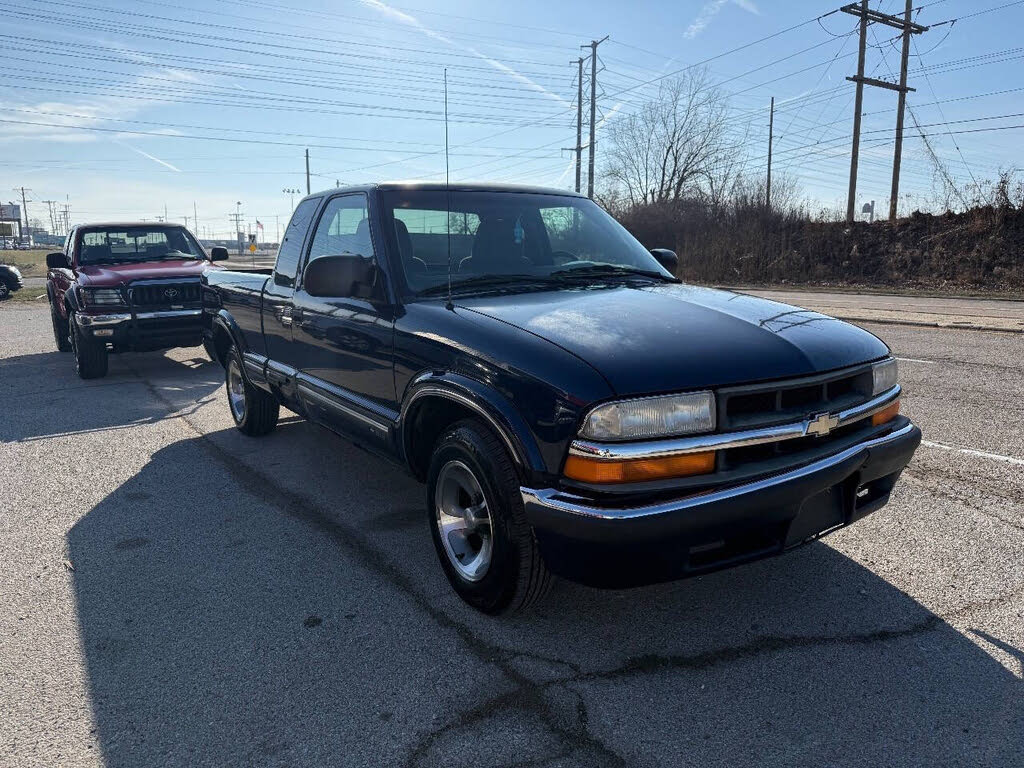 2000 Chevrolet S-10 Extended Cab RWD