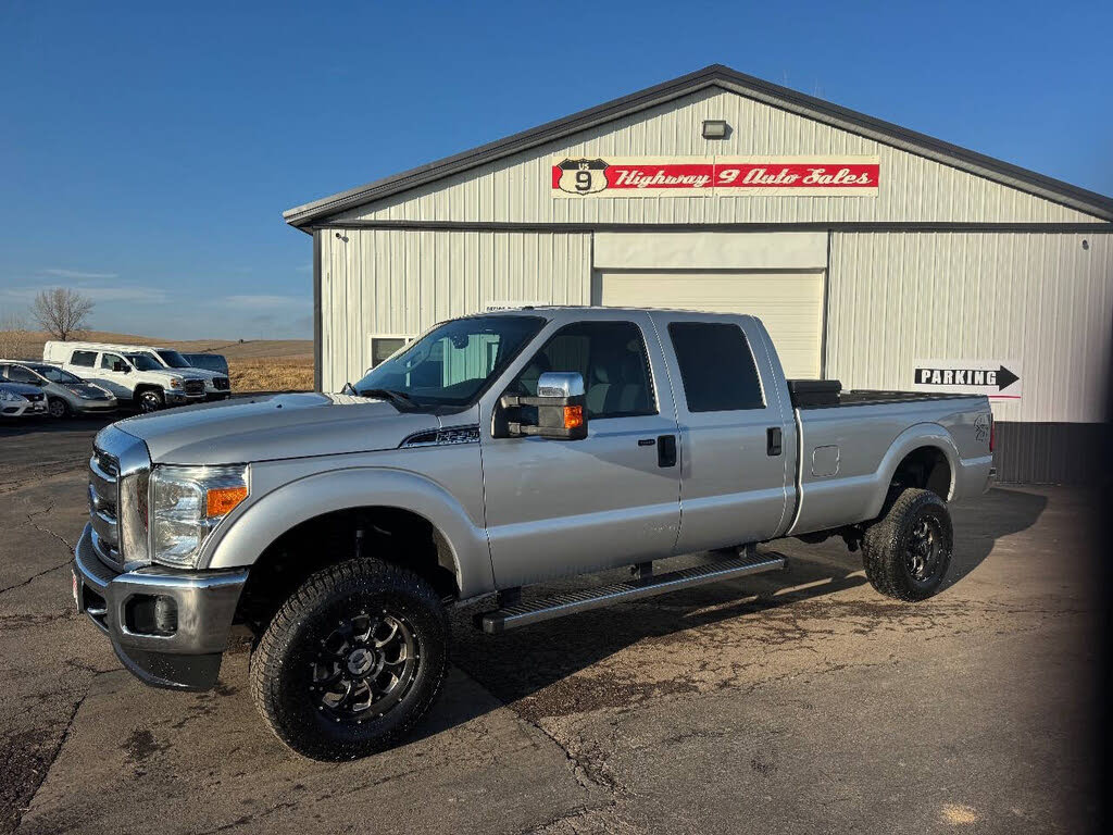 2016 Ford F-250 Super Duty XLT Crew Cab LB 4WD