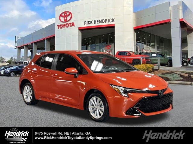 2025 Toyota Corolla Hatchback SE FWD