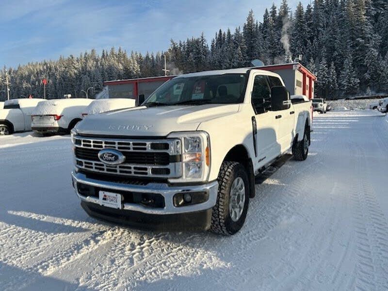2024 Ford F-350 Super Duty XLT Crew Cab 4WD