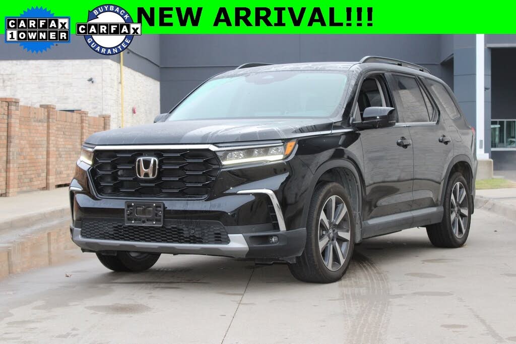 2025 Honda Pilot Touring FWD