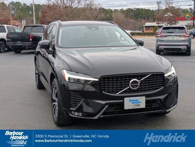 2025 Volvo XC60 B5 Plus Dark Theme AWD