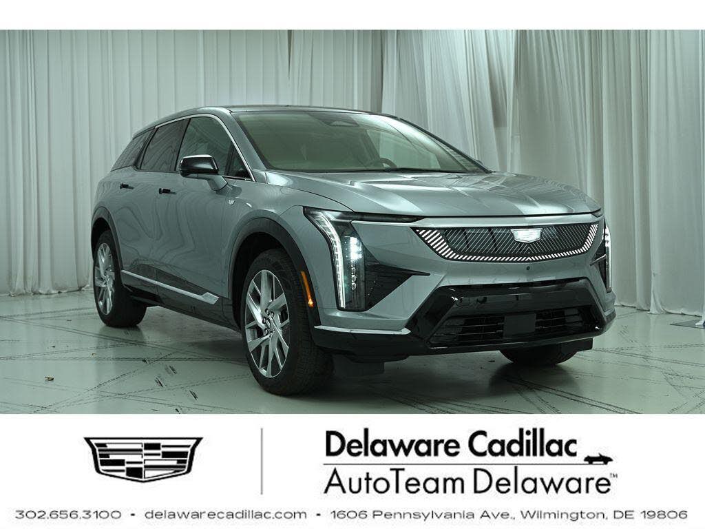 2026 Cadillac OPTIQ Luxury AWD