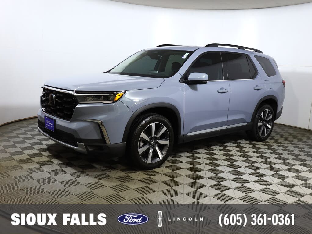 2023 Honda Pilot Touring AWD
