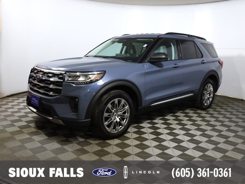 2025 Ford Explorer Active AWD