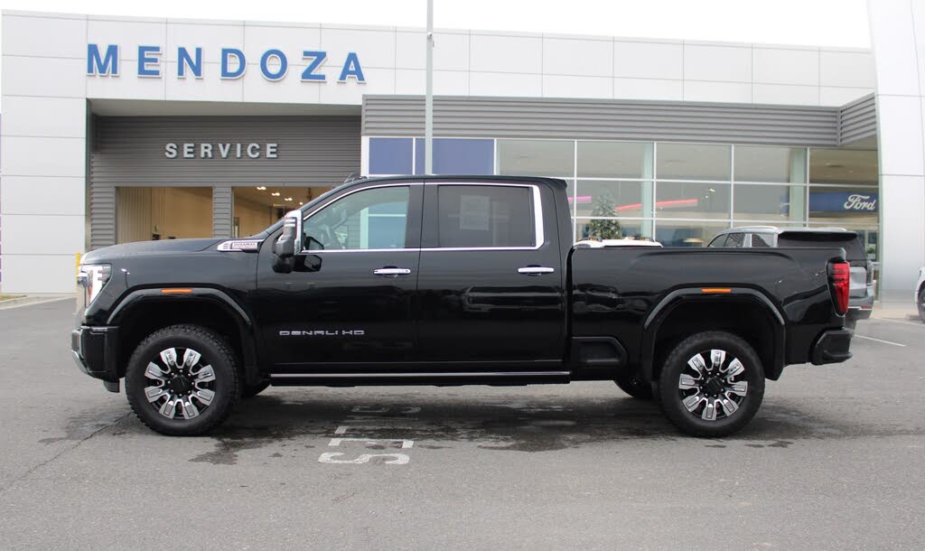 2024 GMC Sierra 2500HD Denali Crew Cab 4WD