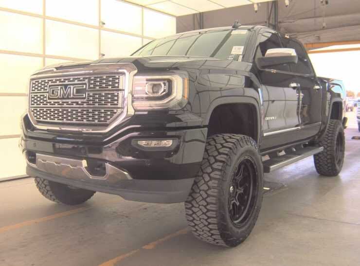 2018 GMC Sierra 1500 Denali Crew Cab 4WD