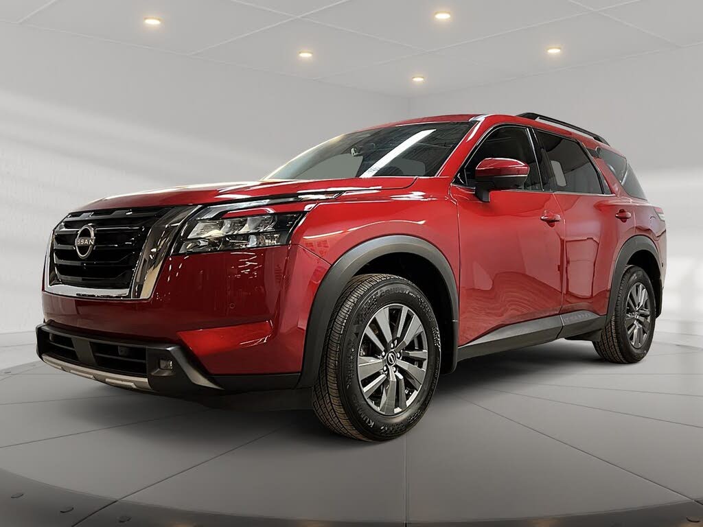 Nissan Pathfinder SV 4WD 2024