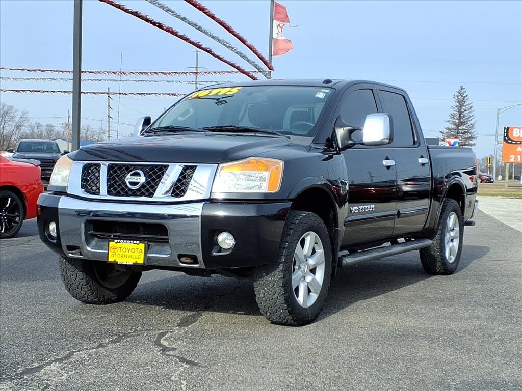 2012 Nissan Titan SV Crew Cab 4WD