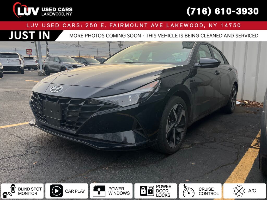 2023 Hyundai Elantra SEL FWD