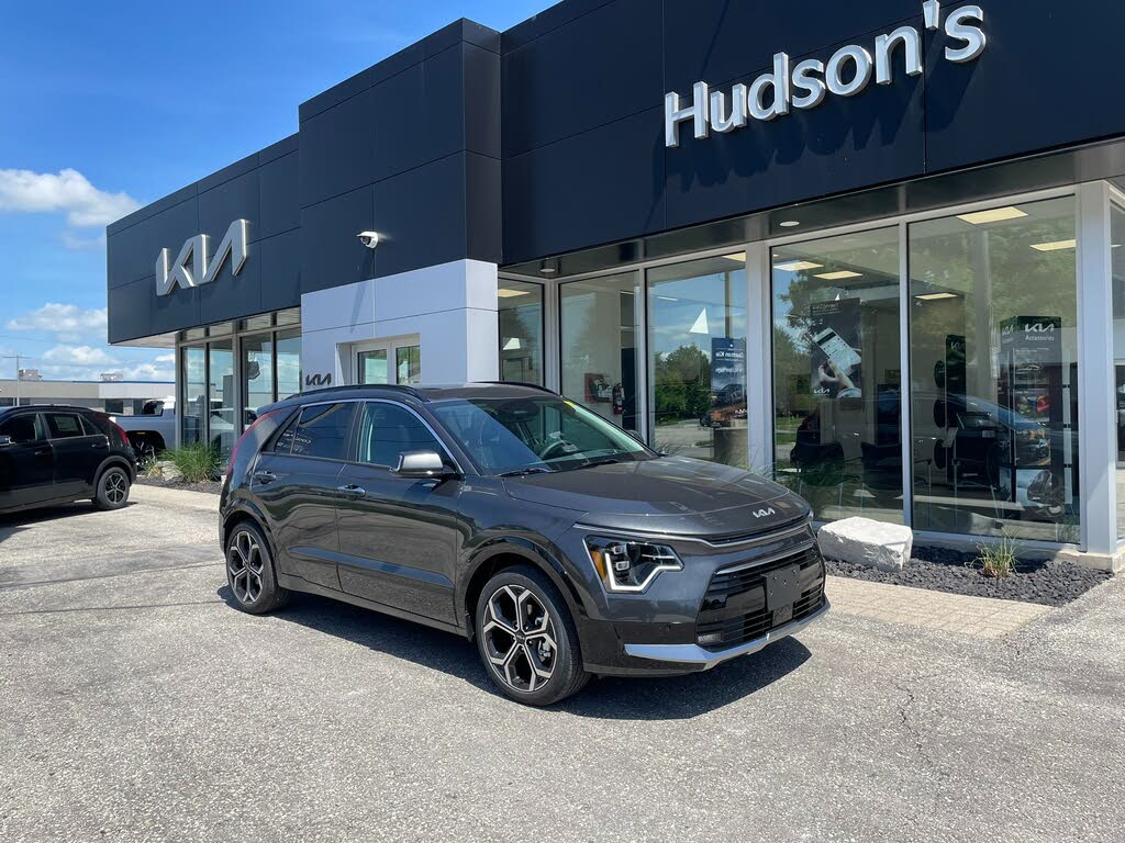 Kia Niro SX FWD 2025