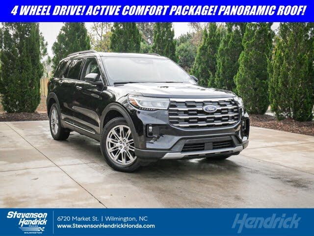 2025 Ford Explorer Active AWD