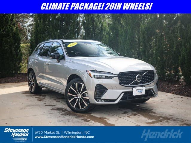 2025 Volvo XC60 B5 Plus Dark Theme AWD