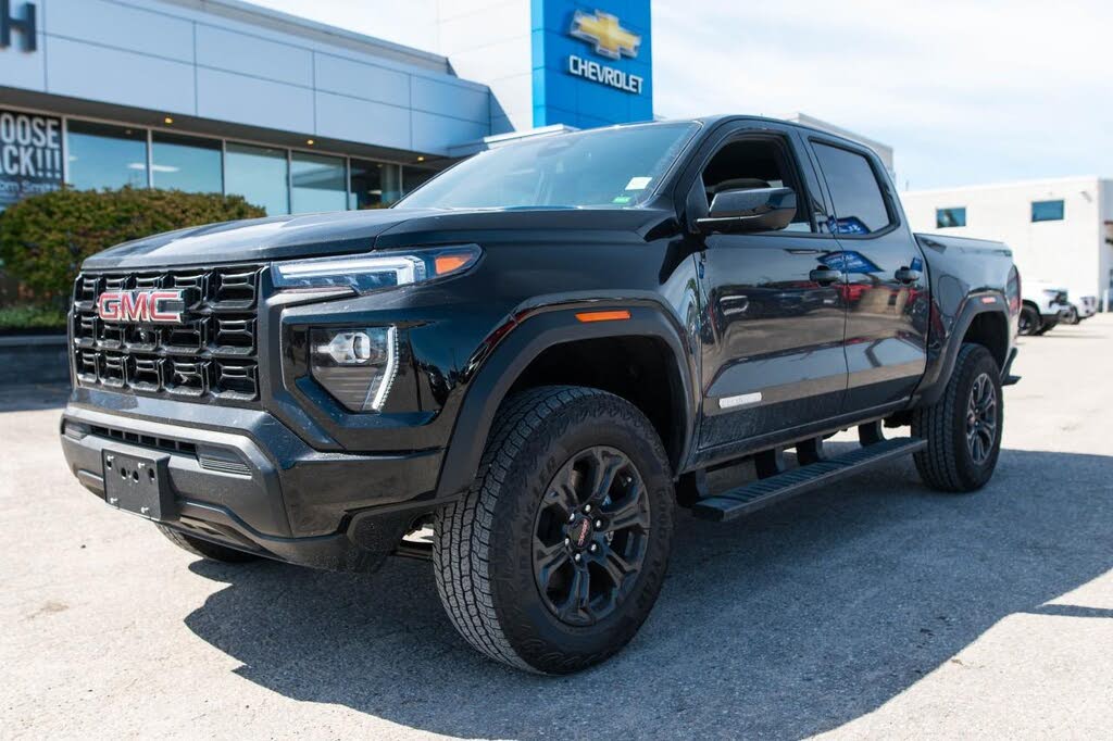 2025 GMC Canyon Elevation Crew Cab 4WD