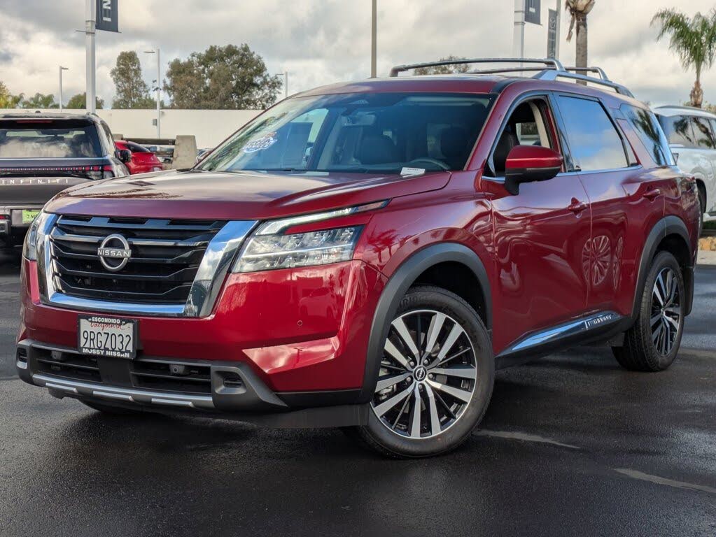2024 Nissan Pathfinder Platinum 4WD