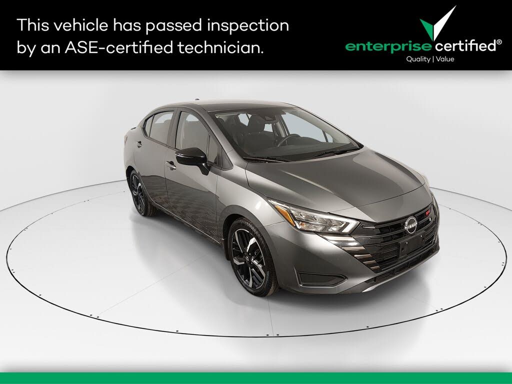 2023 Nissan Versa SR FWD