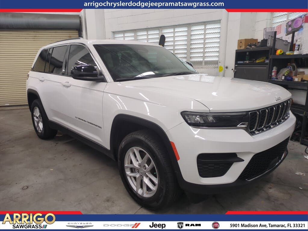 2024 Jeep Grand Cherokee Laredo X 4WD