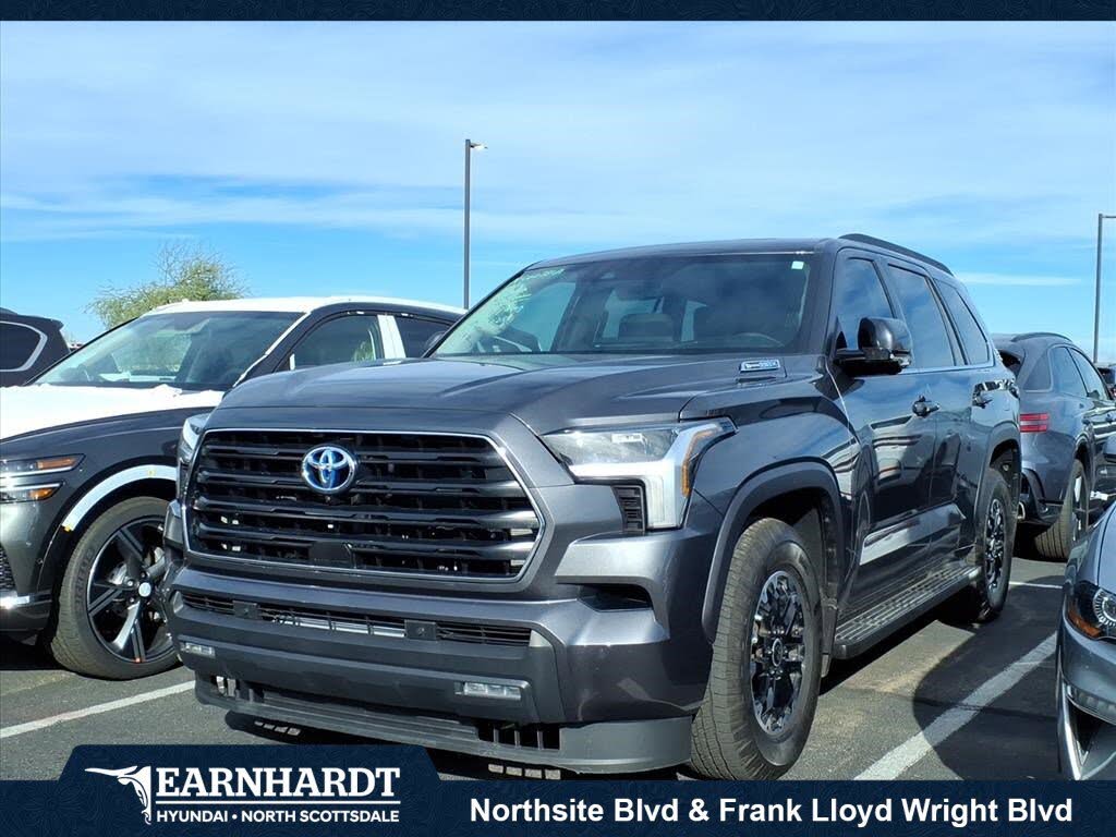 2024 Toyota Sequoia SR5 4WD