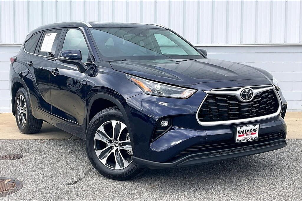 2025 Toyota Highlander XLE AWD