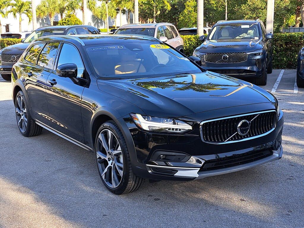 2025 Volvo V90 Cross Country B6 Ultra AWD