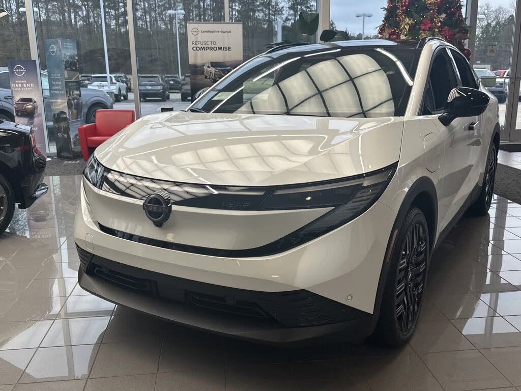 2026 Nissan LEAF Platinum+ FWD