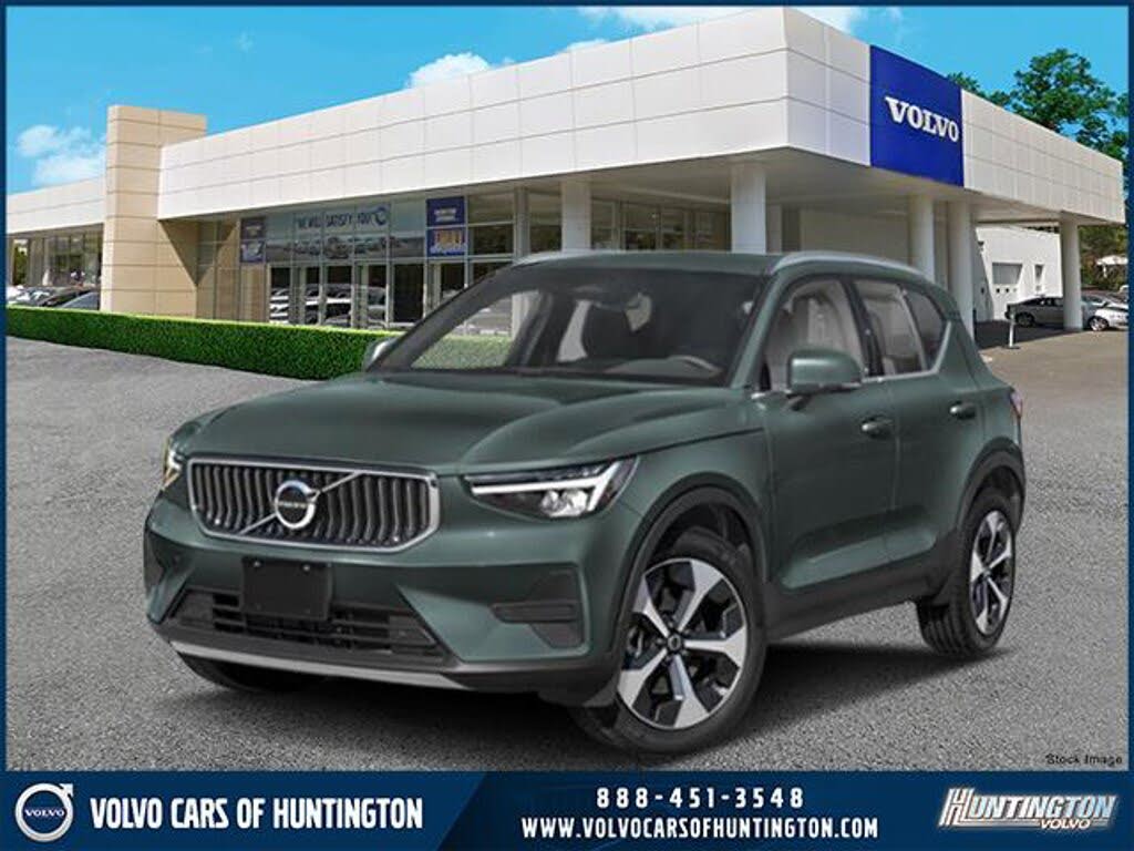 2026 Volvo XC40 B5 Plus AWD