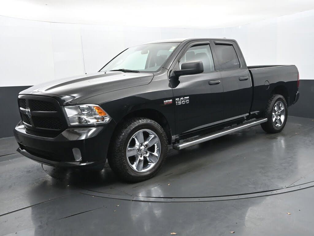 2018 RAM 1500 Express Quad Cab 4WD