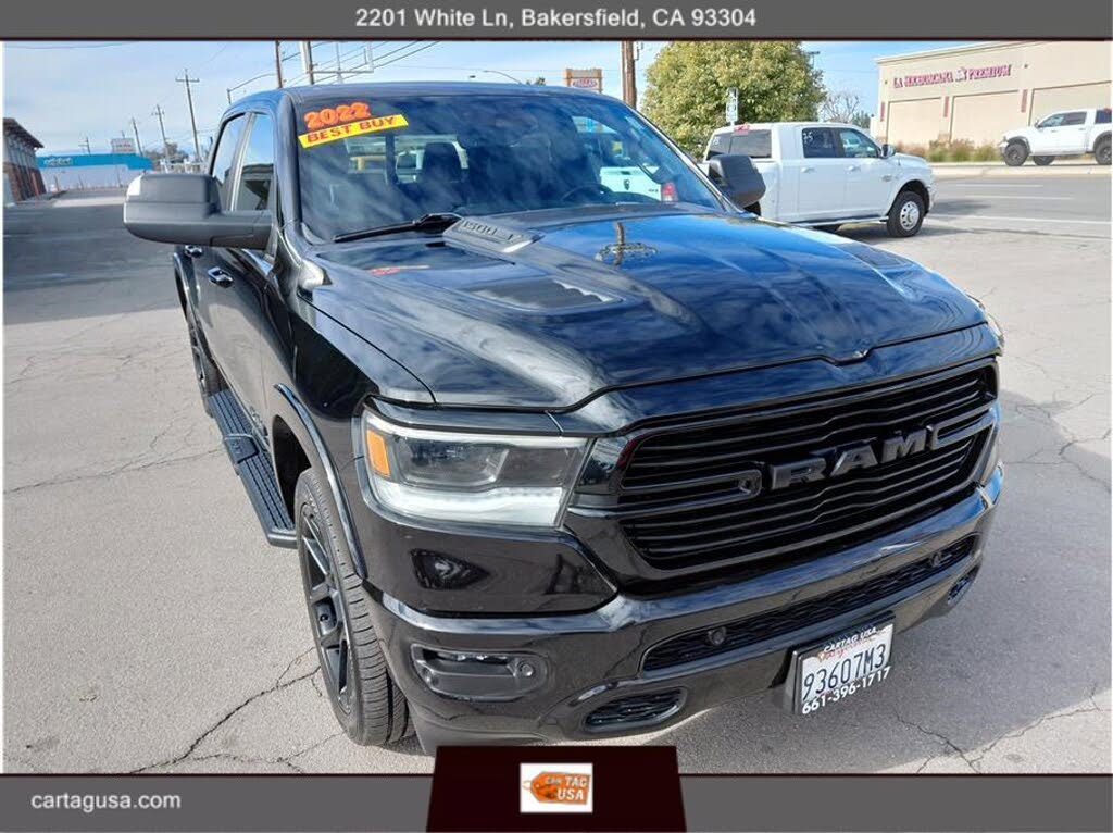 2022 RAM 1500 Laramie Crew Cab 4WD