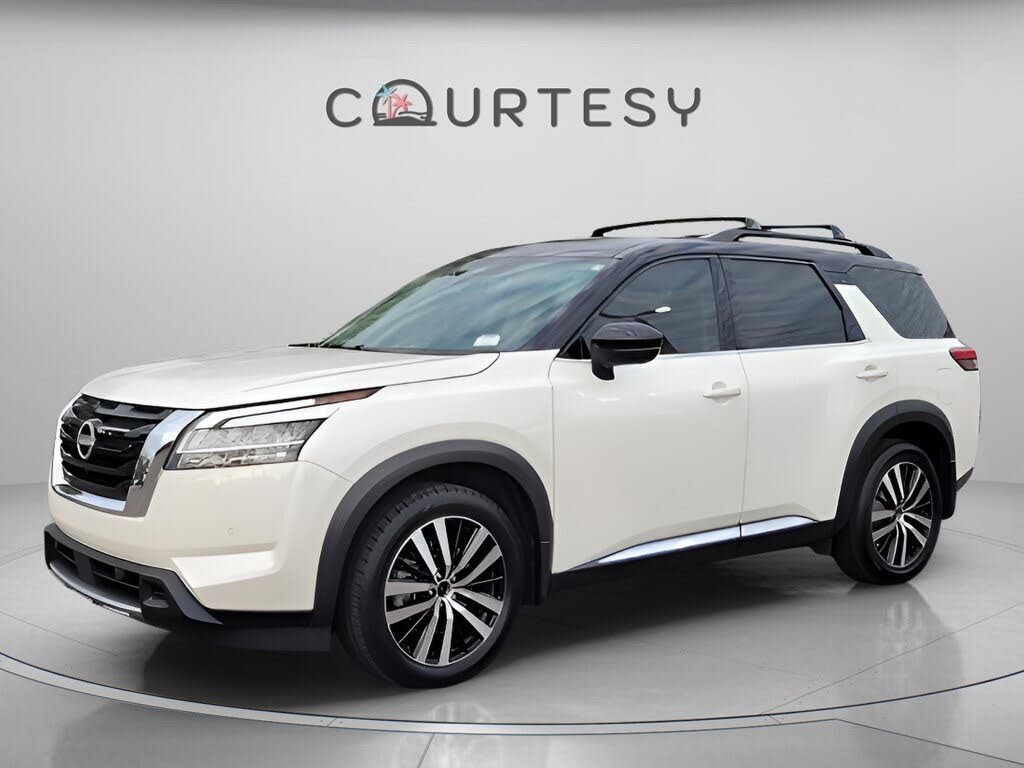 2024 Nissan Pathfinder Platinum FWD
