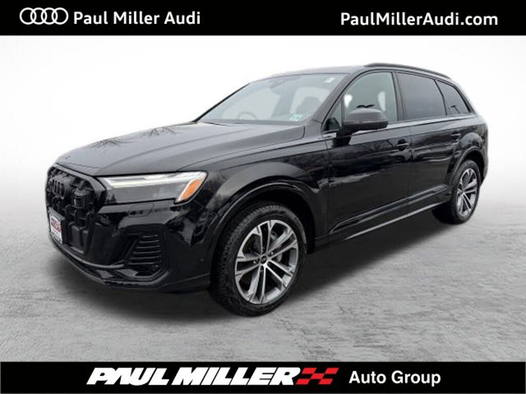 2025 Audi Q7 quattro Premium 45 TFSI