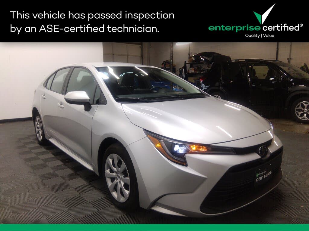 2025 Toyota Corolla LE FWD