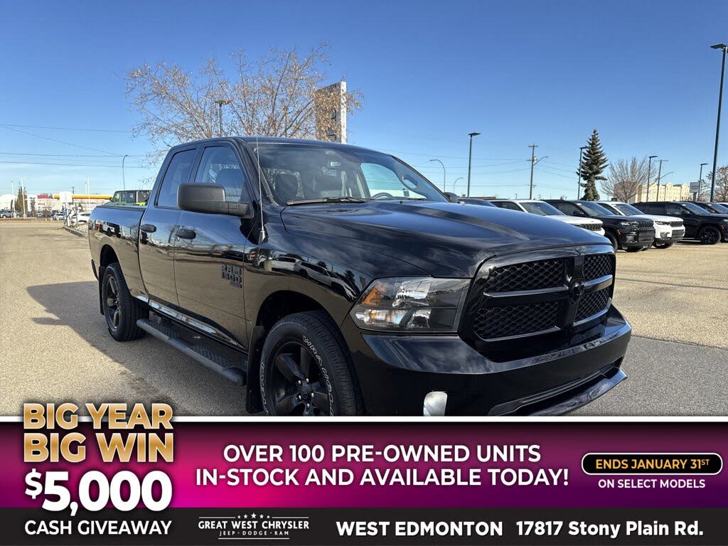 RAM 1500 Classic Express Quad Cab 4WD 2023