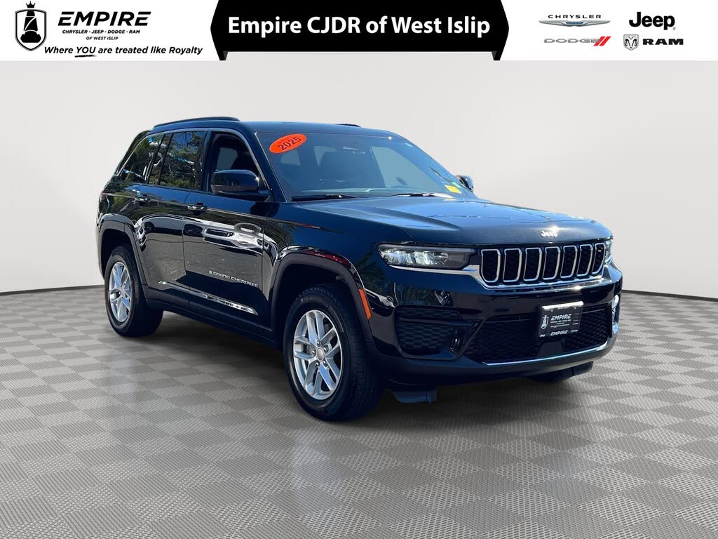 2025 Jeep Grand Cherokee Laredo X 4WD