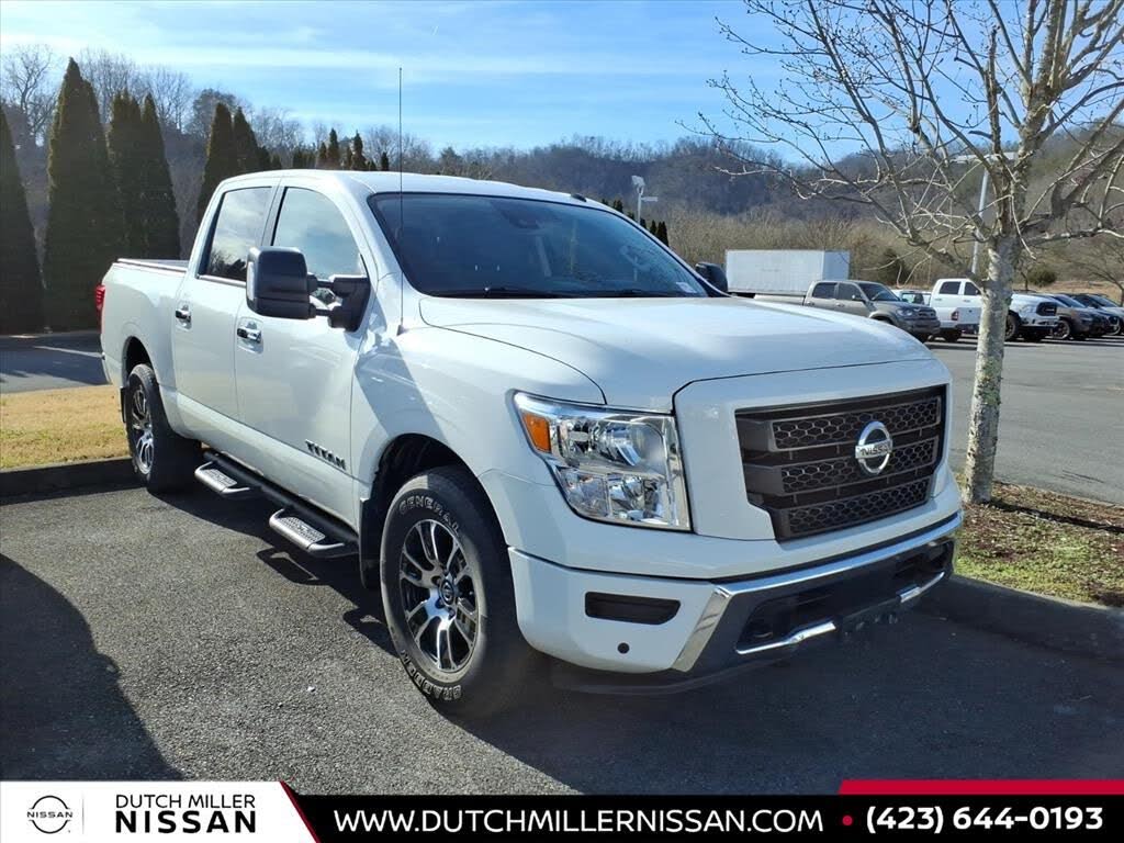 2021 Nissan Titan SV Crew Cab 4WD