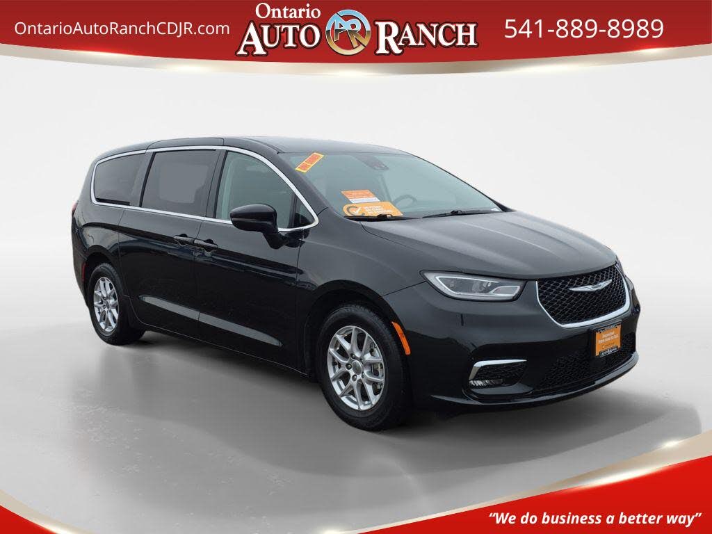 2023 Chrysler Pacifica Touring L FWD