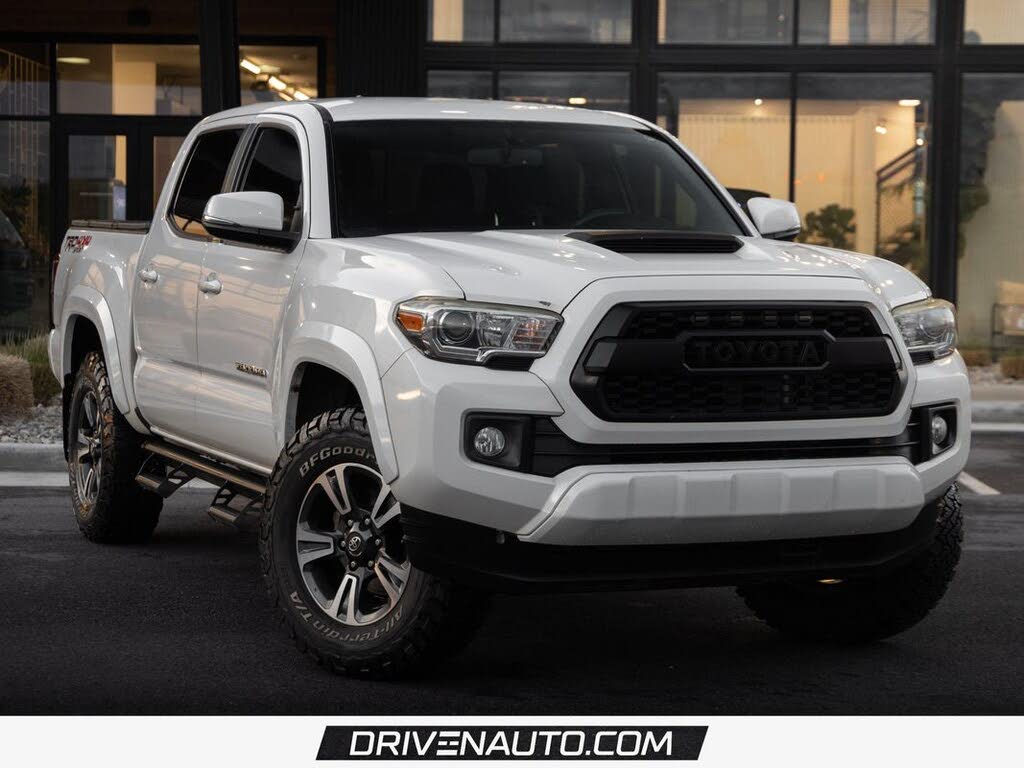 2017 Toyota Tacoma TRD Sport V6 Double Cab 4WD