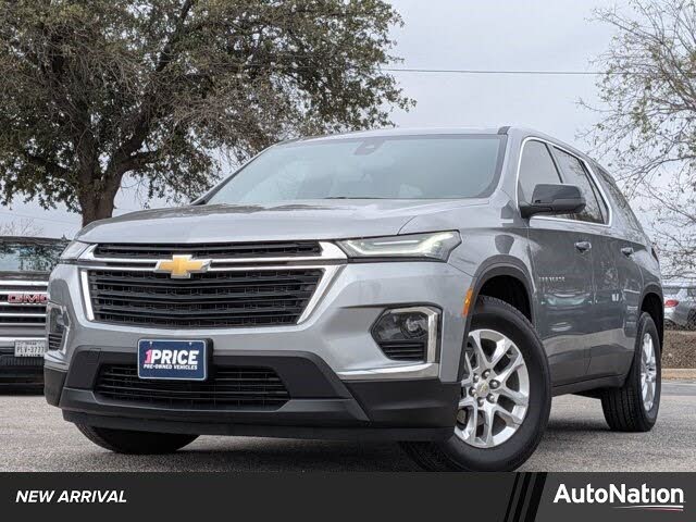 2023 Chevrolet Traverse LS FWD
