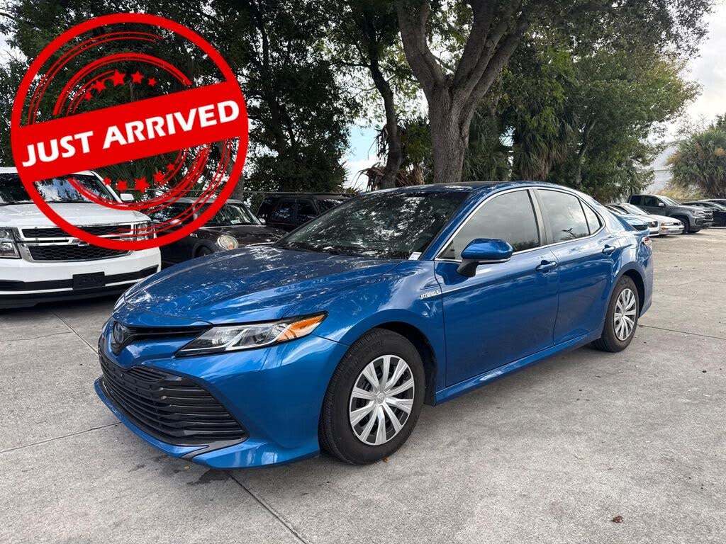 2019 Toyota Camry Hybrid LE FWD