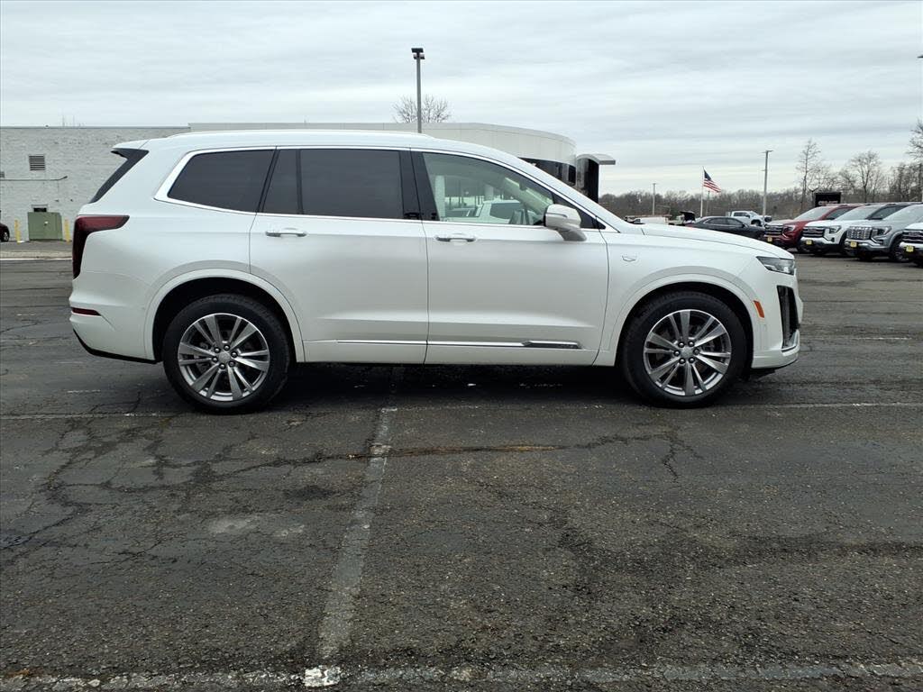 2023 Cadillac XT6 Premium Luxury AWD