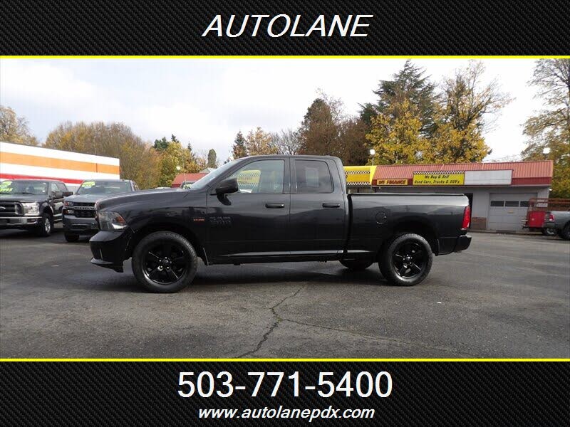 2017 RAM 1500 Express Quad Cab 4WD