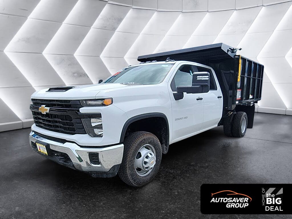 2025 Chevrolet Silverado 3500HD Chassis Work Truck Crew Cab 4WD