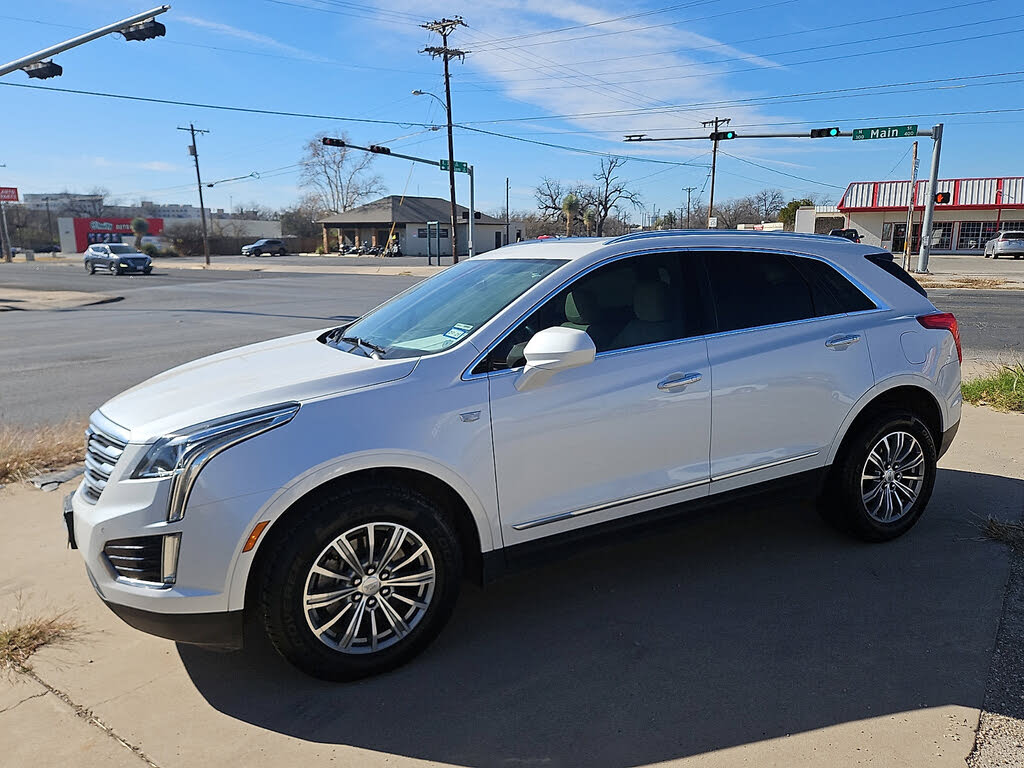 2018 Cadillac XT5 Luxury FWD