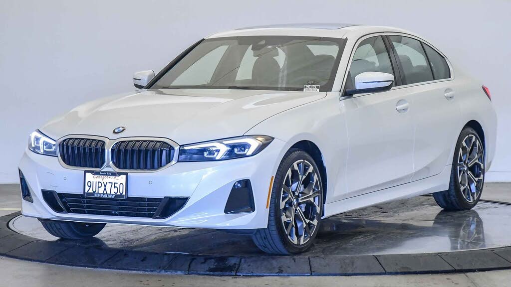 2025 BMW 3 Series 330i RWD