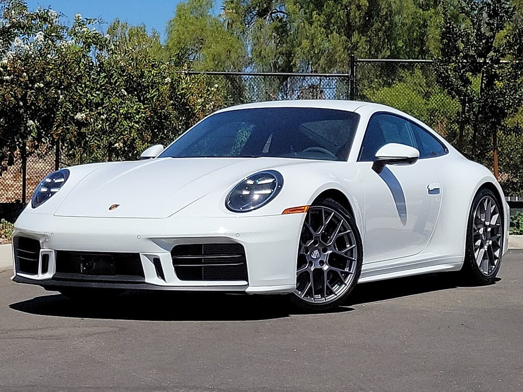 2025 Porsche 911 Carrera S Coupe RWD
