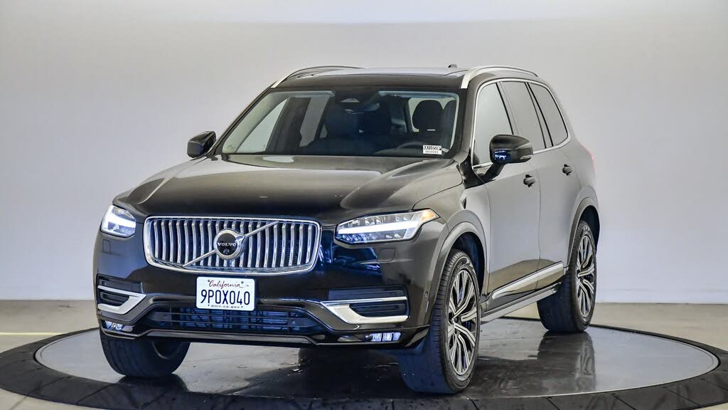 2025 Volvo XC90 B6 Plus Bright Theme 7-Passenger AWD